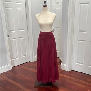 Elegant Burgundy Pleated Skirt
